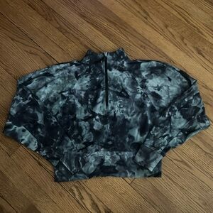 Lululemon Pullover